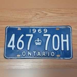 Expired Ontario License Plate 1969 467 70H